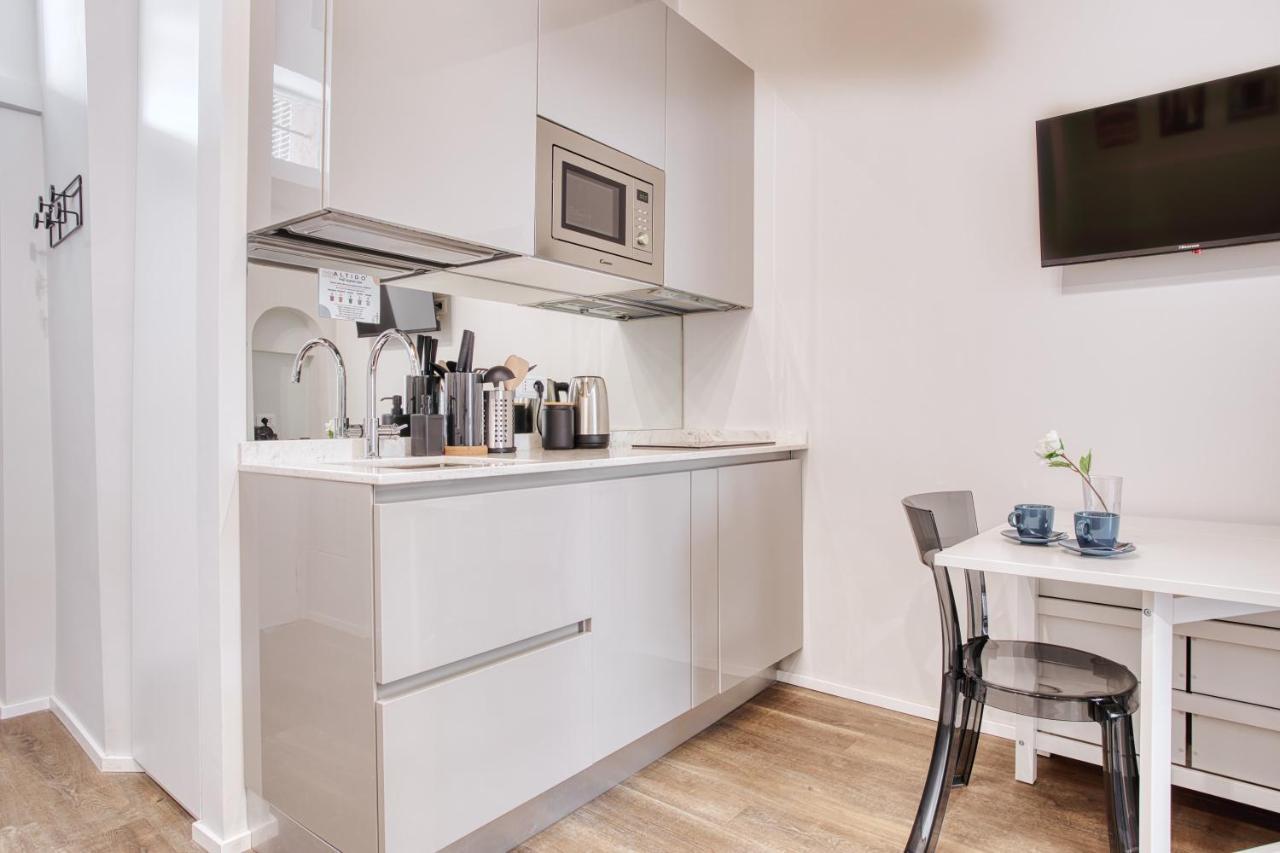 Апартаменты Joivy Delightful 1-Bed Flat In The Centre Of Милан Экстерьер фото