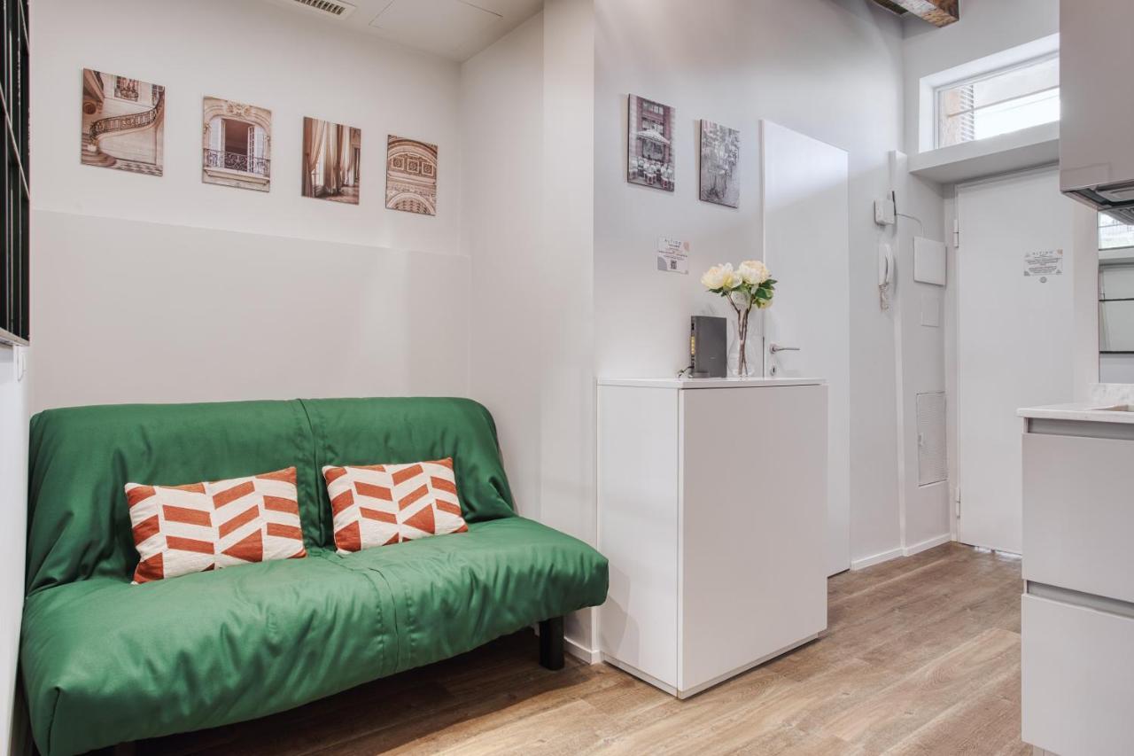 Апартаменты Joivy Delightful 1-Bed Flat In The Centre Of Милан Экстерьер фото